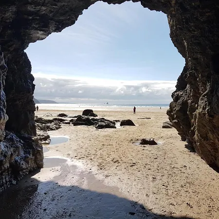 Cellar Cove * Perranporth